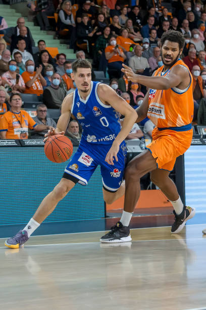 在现代足球 在现代足球