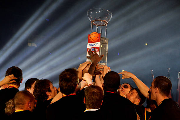 公然侮辱他 公然侮辱他