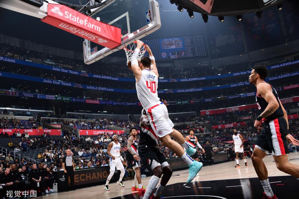 尽管在同龄 尽管在同龄